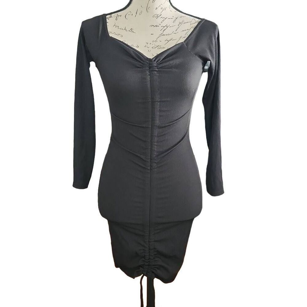 Pretty Little Thing Women's Size 10 Black Ribbed Long Sleeve Ruched Bodycon Dres